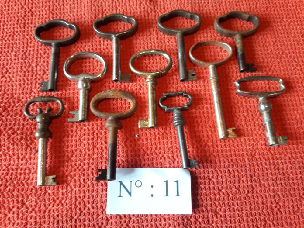 Piece Horlogerie Pendule Horloge Ancienne Cles De Remontage Taille: 2