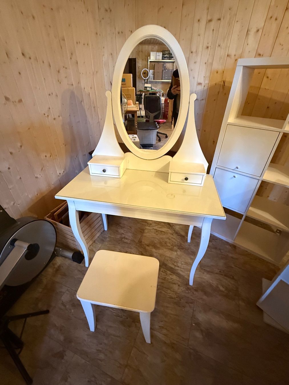 Ikea Tavoli da trucco: Frisiertisch mit Spiegel – Usato da Emmenbrücke venduto da Wmandi0