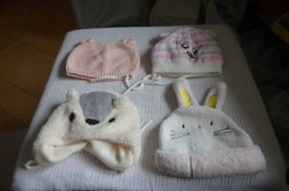 TAILLE 62-68 - 4 BABY MUTZE - (Z)