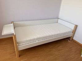 FLEXA Kinderbett 90x200 mit IKEA AKREHAMN Matratze
