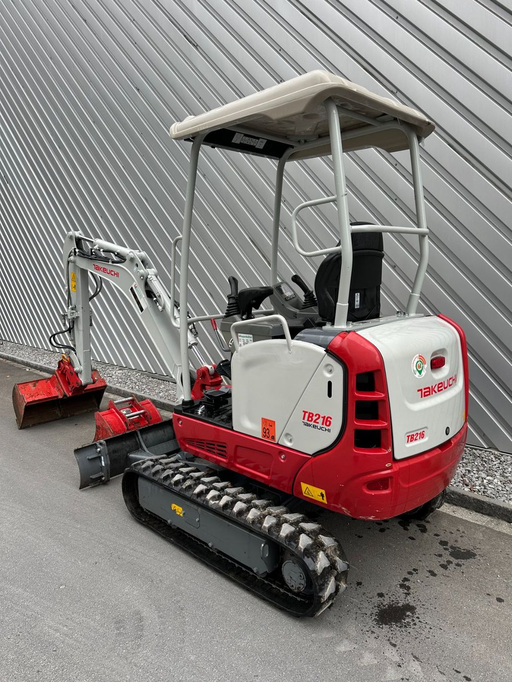 Takeuchi Escavatori: Takeuchi TB216 Minibagger, Raupenbagger, Bagger, Baumaschine – Usato da Jona venduto da tsbm2 2