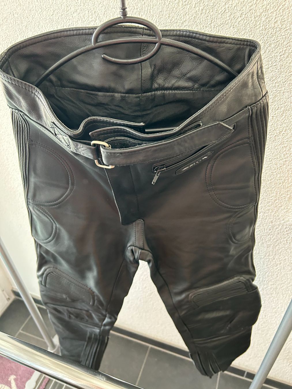 Hosen: Motorradhose Leder – Gebraucht aus Oberriet SG von triangel45