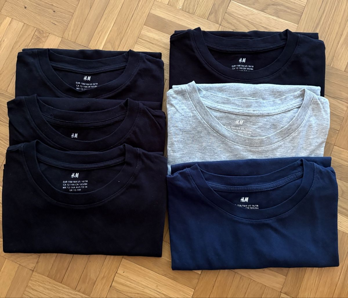 H&M Hemden, T-Shirts & Polos: T-Shirt-Paket – Gebraucht aus Reinach BL von Passionata