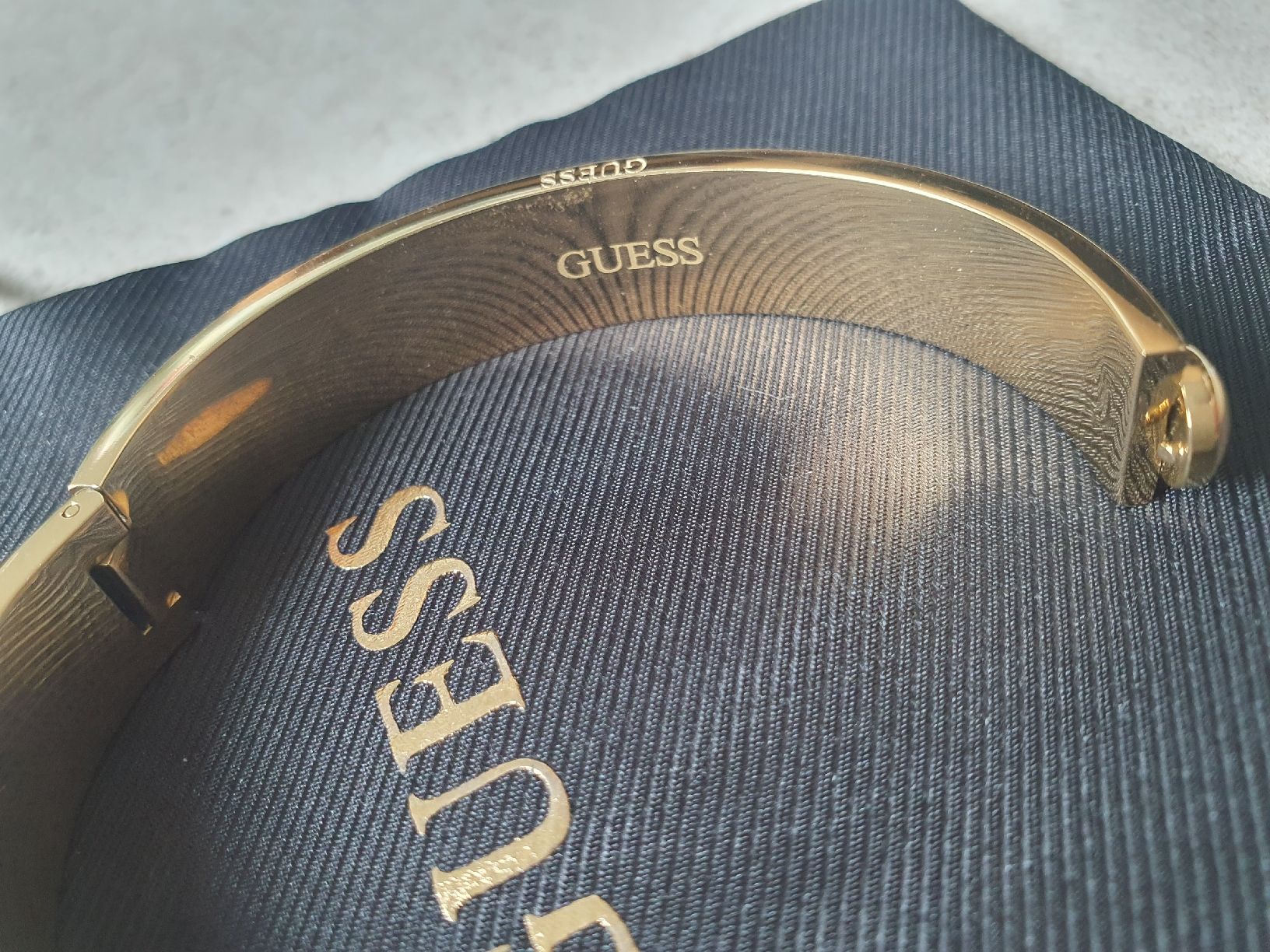 Guess Bracciali & Braccialetti: Armband von Guess – Nuovo (secondo la descrizione) da Wettingen venduto da __Dom__ 7