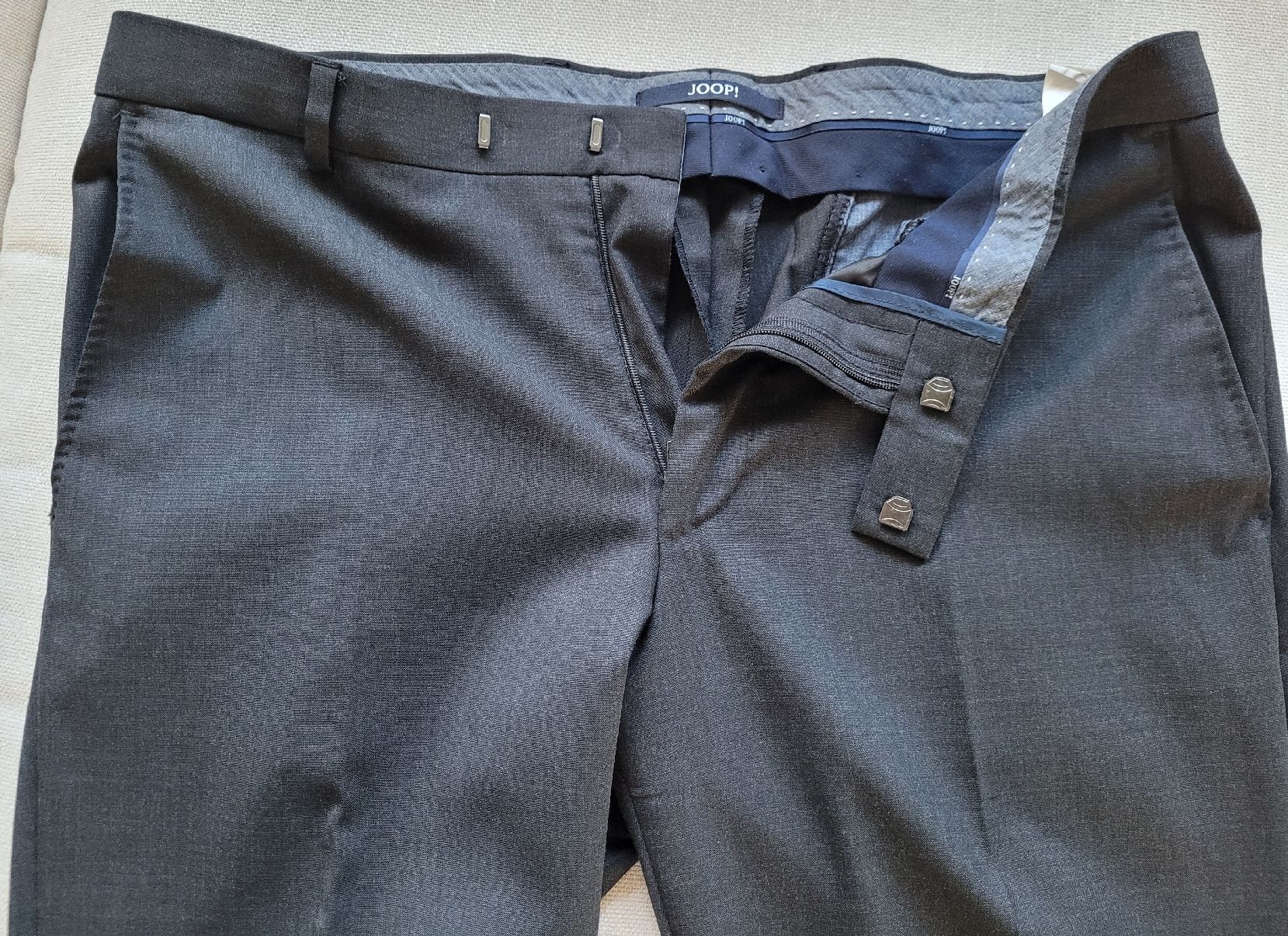 Joop Pantaloni: JOOP Herrenhose Gr.50 – Usato da Biberist venduto da hertd