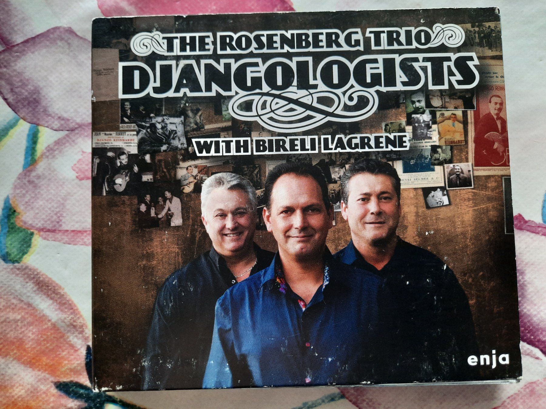 CDs: CD The Rosenberg Trio - Djangologists – Gebraucht aus Pully von bro_n52j