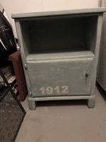 Vintage Schrank mit Tür, hellblau, 1912 Optik