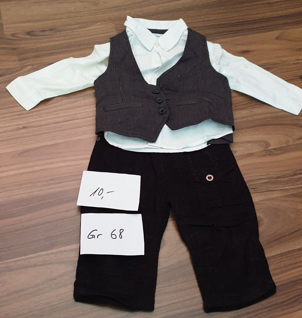 Lotti & Set di vestiti: Jungs-Set festlich Gr 68 – Nuovo (secondo la descrizione) da Oberrüti venduto da Nicki_Like