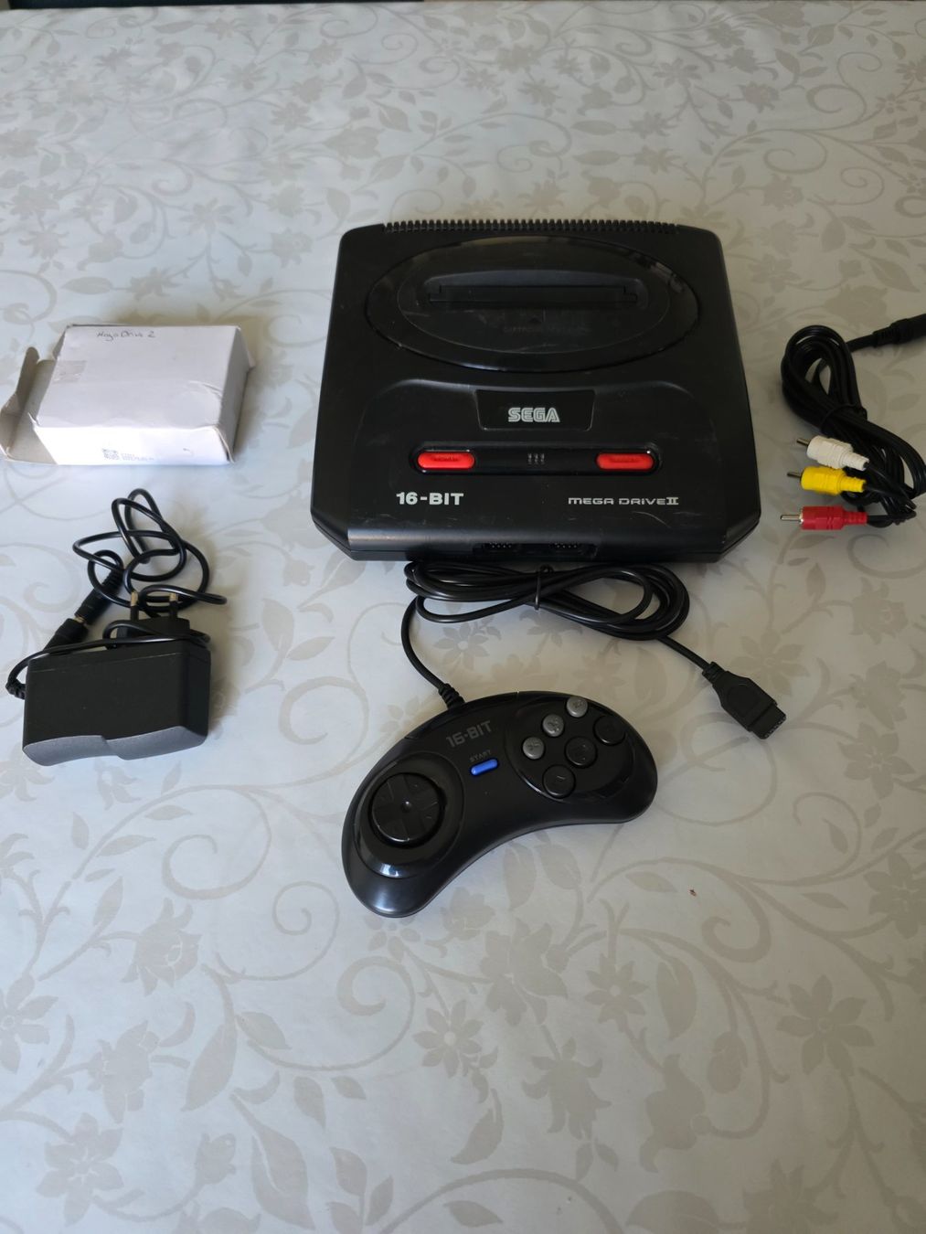 Sega Konsolen: Sega Mega Drive II - Console Rétro 16-Bit – Gebraucht aus Genève von luc_qhh2