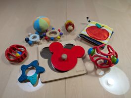 Babyspielzeug Set: Rassel, Spiegel, Greifling - Top Zusta...