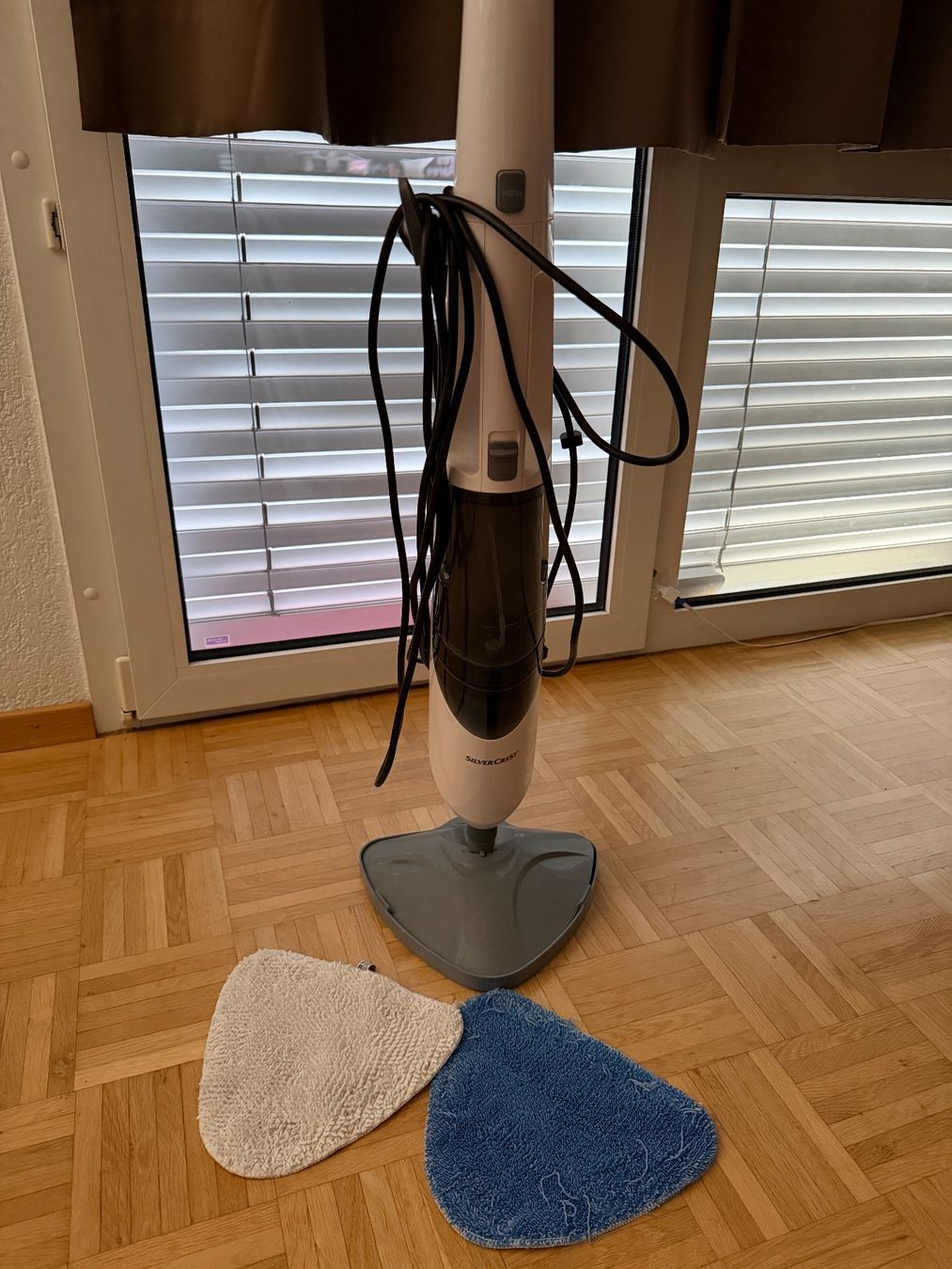 SilverCrest Nettoyeurs à vapeur: Dampfreiniger Silvercrest mit 2 Lappen und Garantie schweize – D'occasion à Oftringen par ste_mp2b