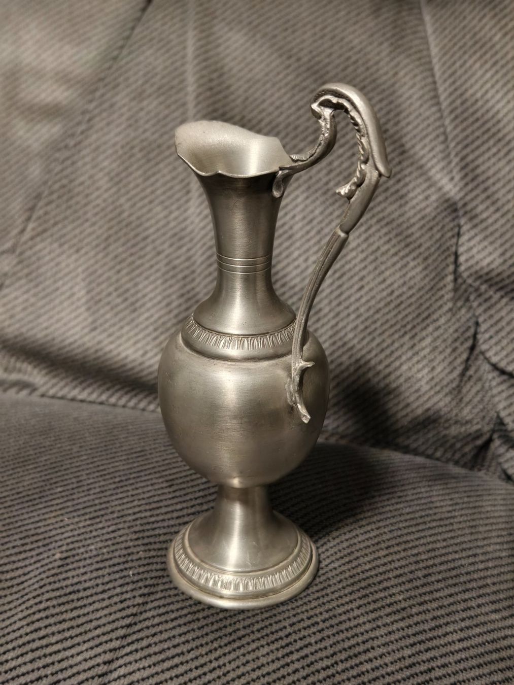 Caraffe: Channe en étain hauteur 225mm – Usato da Bournens venduto da Ph0en1x