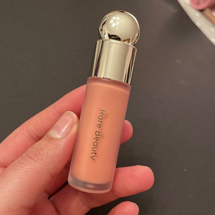 wie NEU: Rare Beauty Bliss Liquid Blush | Kaufen auf Ricardo