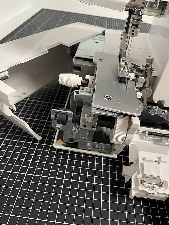Bernina Macchine da cucire: Bernina Overlock L460 – Usato da Burgdorf venduto da ber_kl5z 2