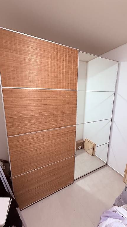 Guardaroba: Large wardrobe - Großer Kleiderschrank – Usato da Zürich venduto da ouphi