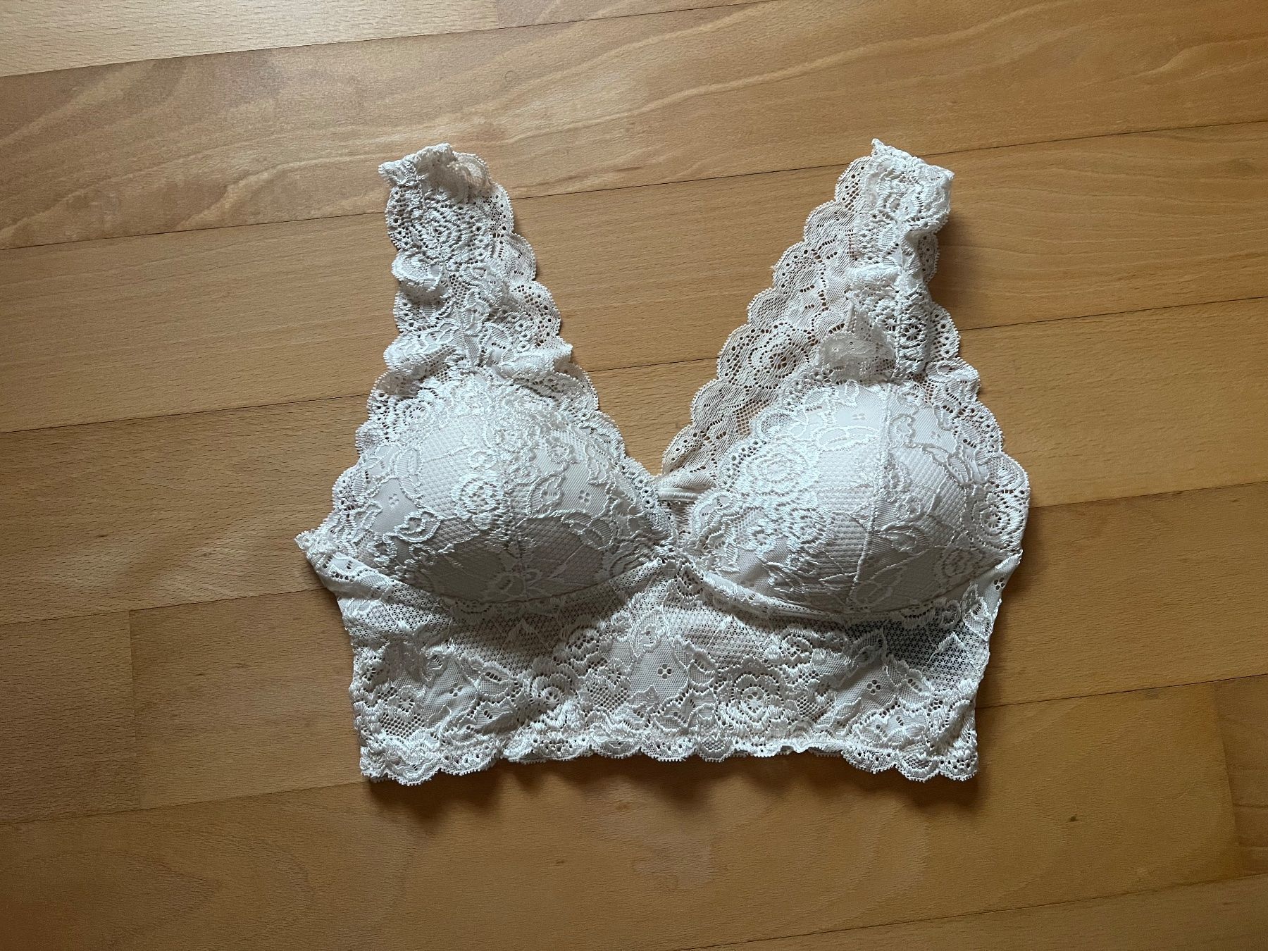 Only Autres dessous: BH/Bralette Only - Grösse M – Neuf (Voir description) à Wallenried par nfe_2xn6