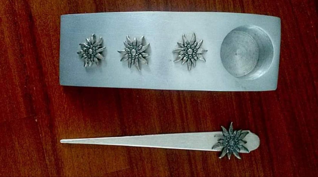 Sonstiger Bürobedarf: Edelweiss Brieföffner und Teelichthalter – Neu (gemäss Beschreibung) aus Basel von shirley_gold