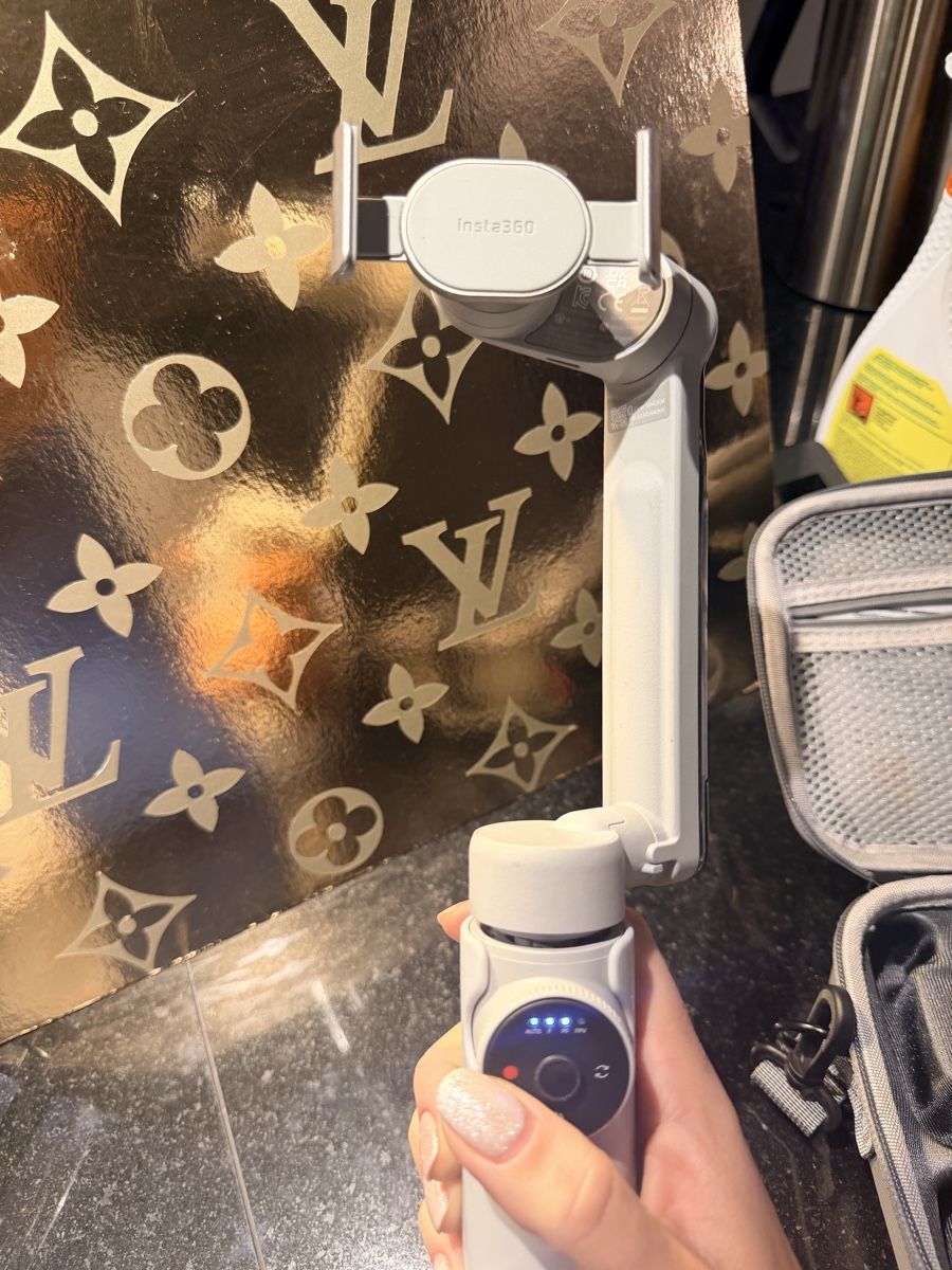 Insta360 Staffe: Insta360 Flow Smartphone Gimbal Stabilisator im Set – Usato da Goldau venduto da mira221 6