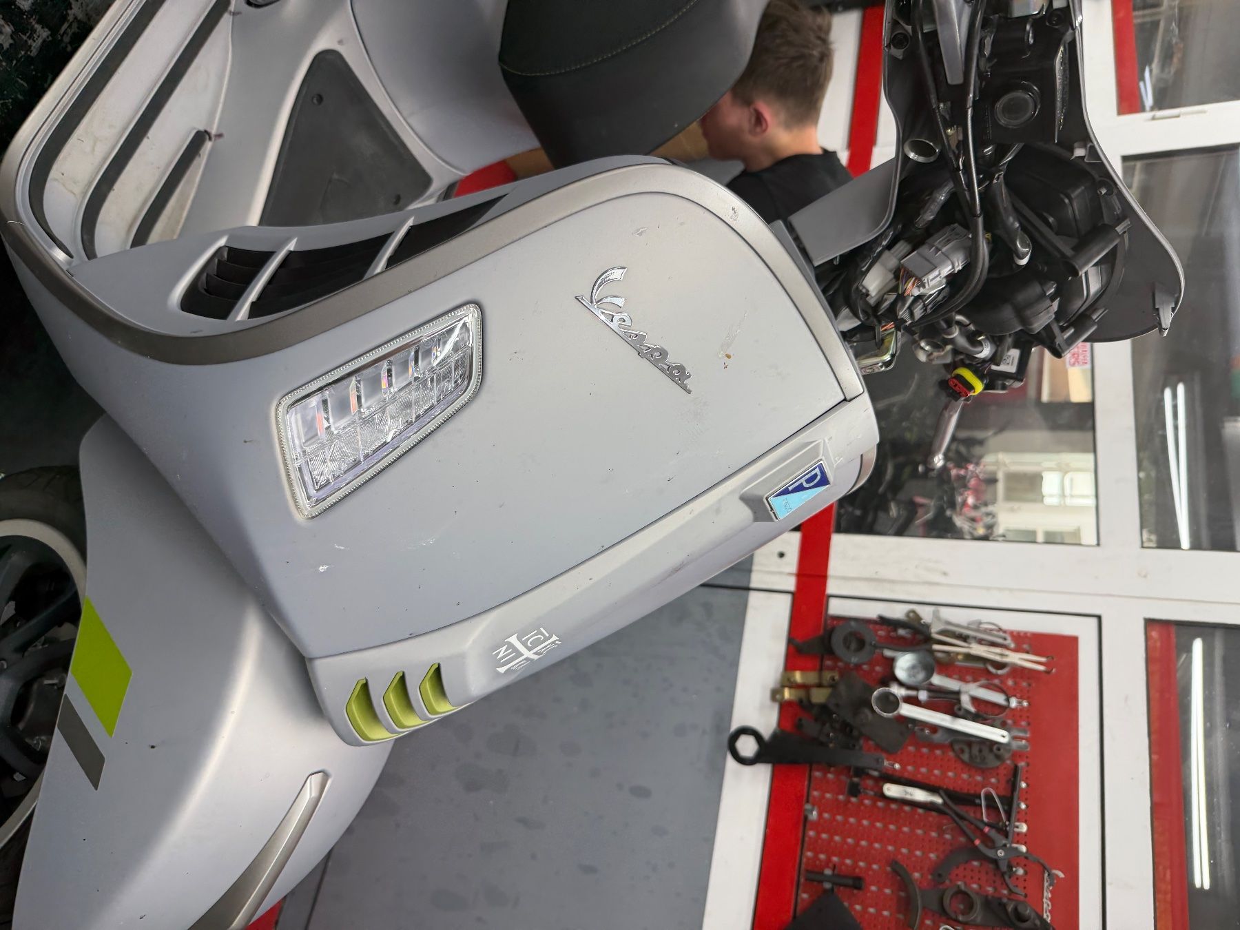 Vespa Scooters: Vespa Piaggio 300 GTS Super Tech – D'occasion à Kaisten par Altobello 4