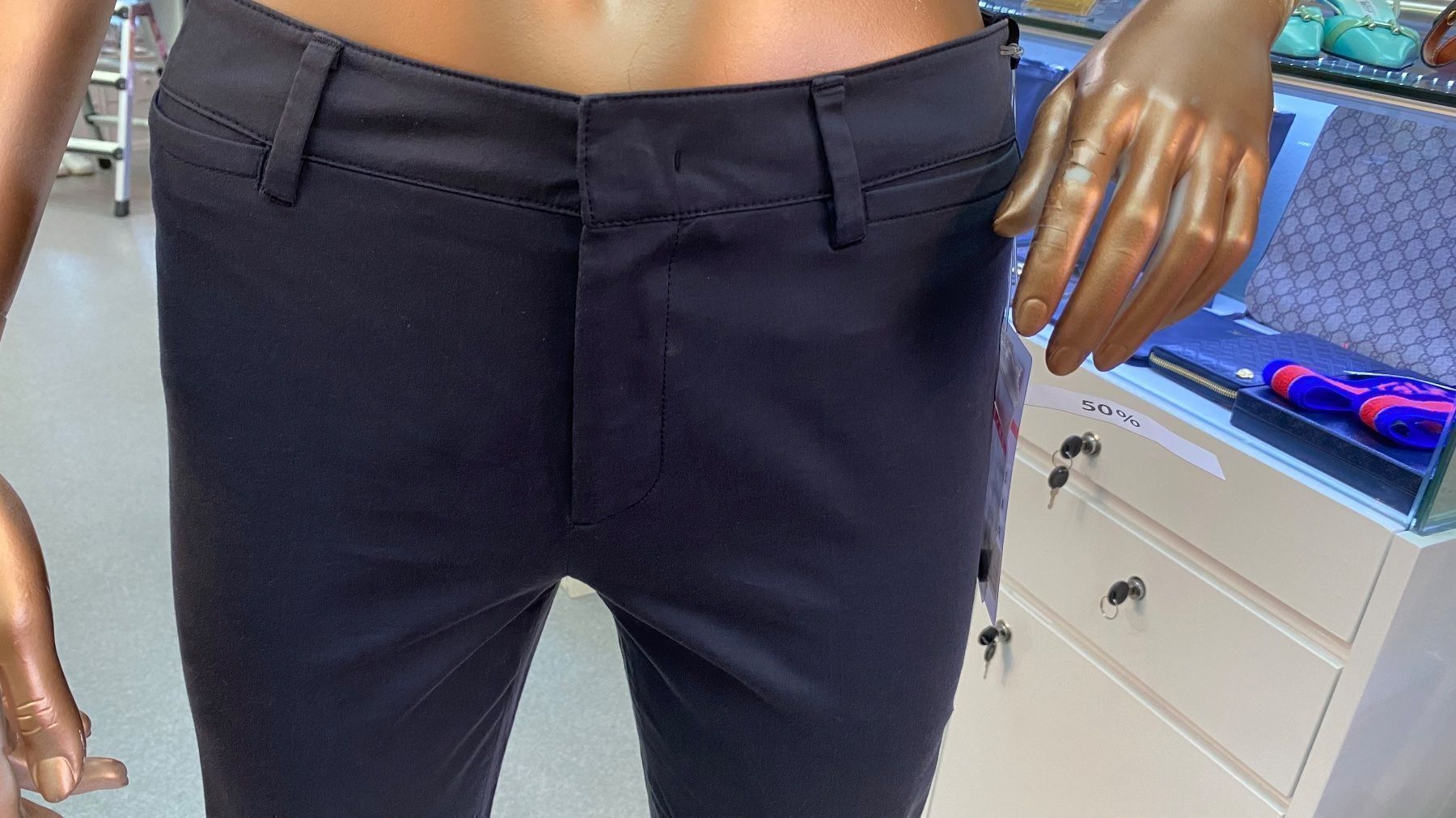 Hosen: Prada Hose neu – Neu und originalverpackt aus Lachen SZ von HelvetiaLuxury 2