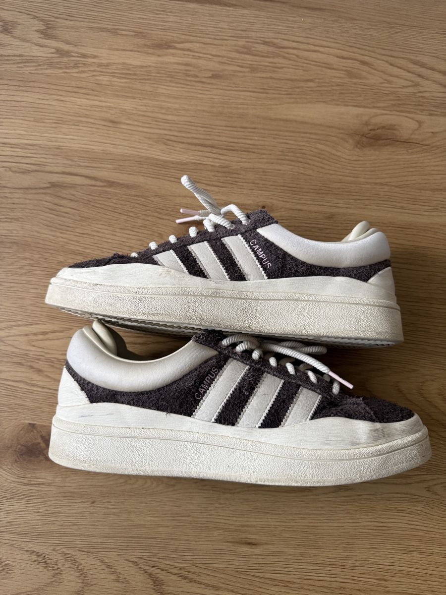 Adidas Herrenschuhe: Adidas Schuhe Badbunny – Gebraucht aus Zürich von noahmicha 1