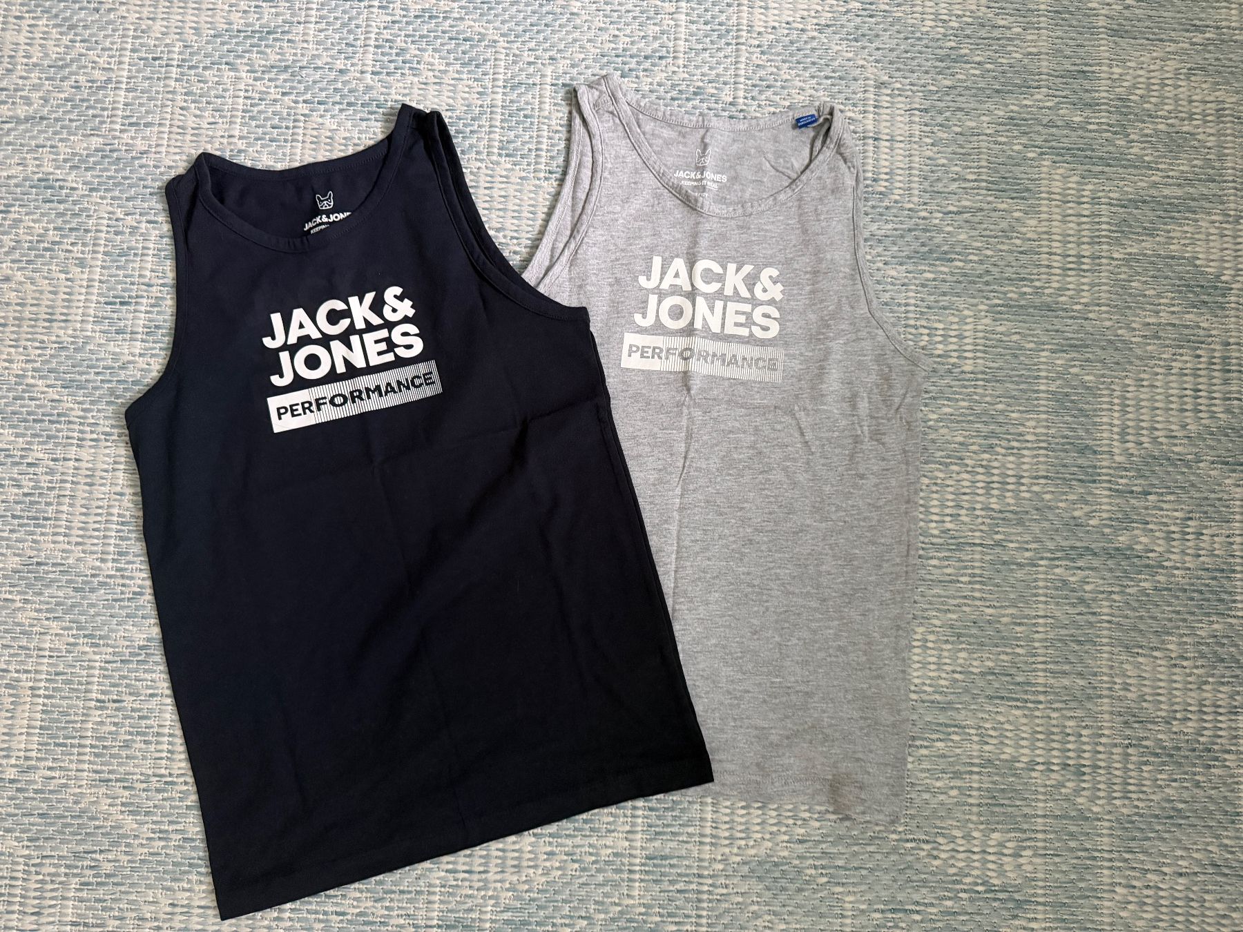 Jack & Jones Ensembles coordonnés: 2-er Pack Tanktops – D'occasion à Ormalingen par Orchidee1011