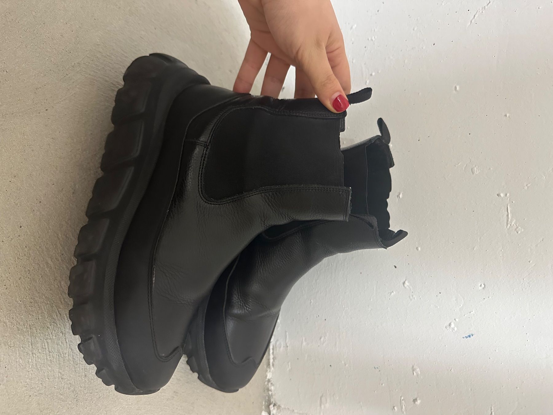 Scarpe da donna: Schwarze Boots, Gr. 40 – Usato da Dübendorf venduto da Magis_Stuff 1