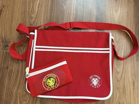 SCL Tigers Umhängetasche und Etui