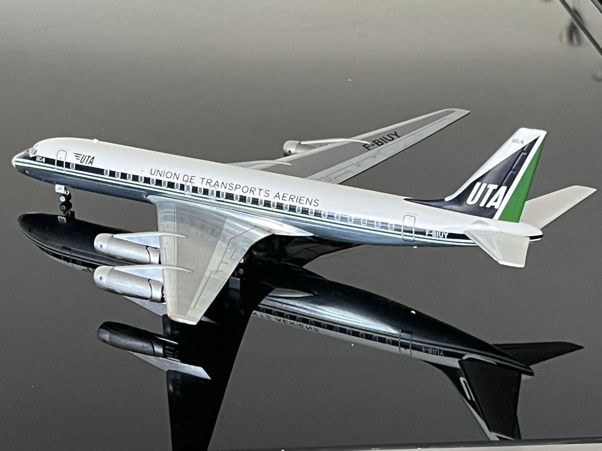 McDonnell Douglas Modellbausätze & Standmodelle: DC-8-32 UTA, Aero Classics 1:200 – Neu (gemäss Beschreibung) aus Rombach von wal_xxr7 1