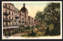 Interlaken, Strassenpartie mit Hotel Vik
