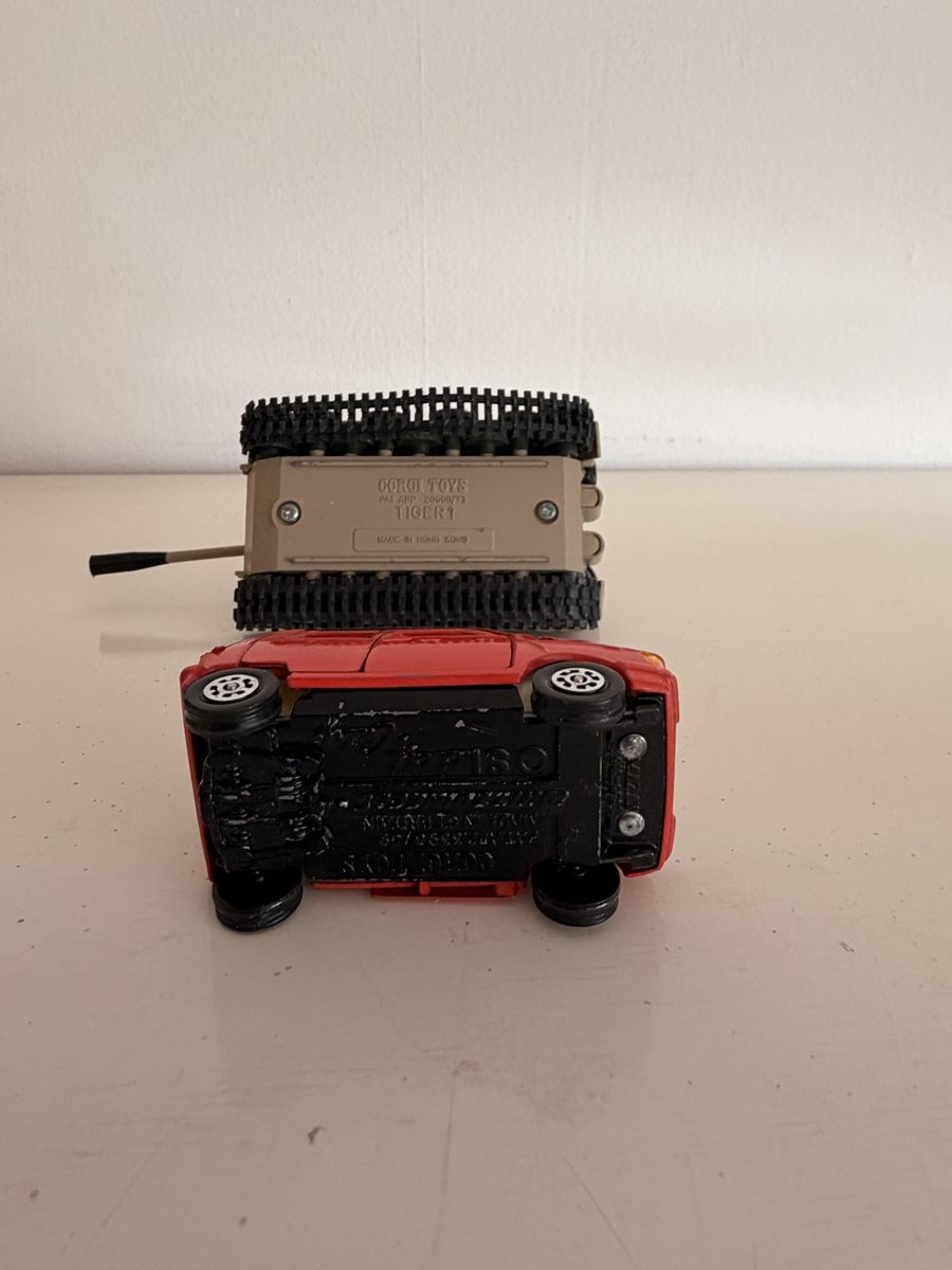 Corgi Toys Modellini d'auto: 2 Corgi Toys Modelle – Usato da Wabern venduto da Housi78 2