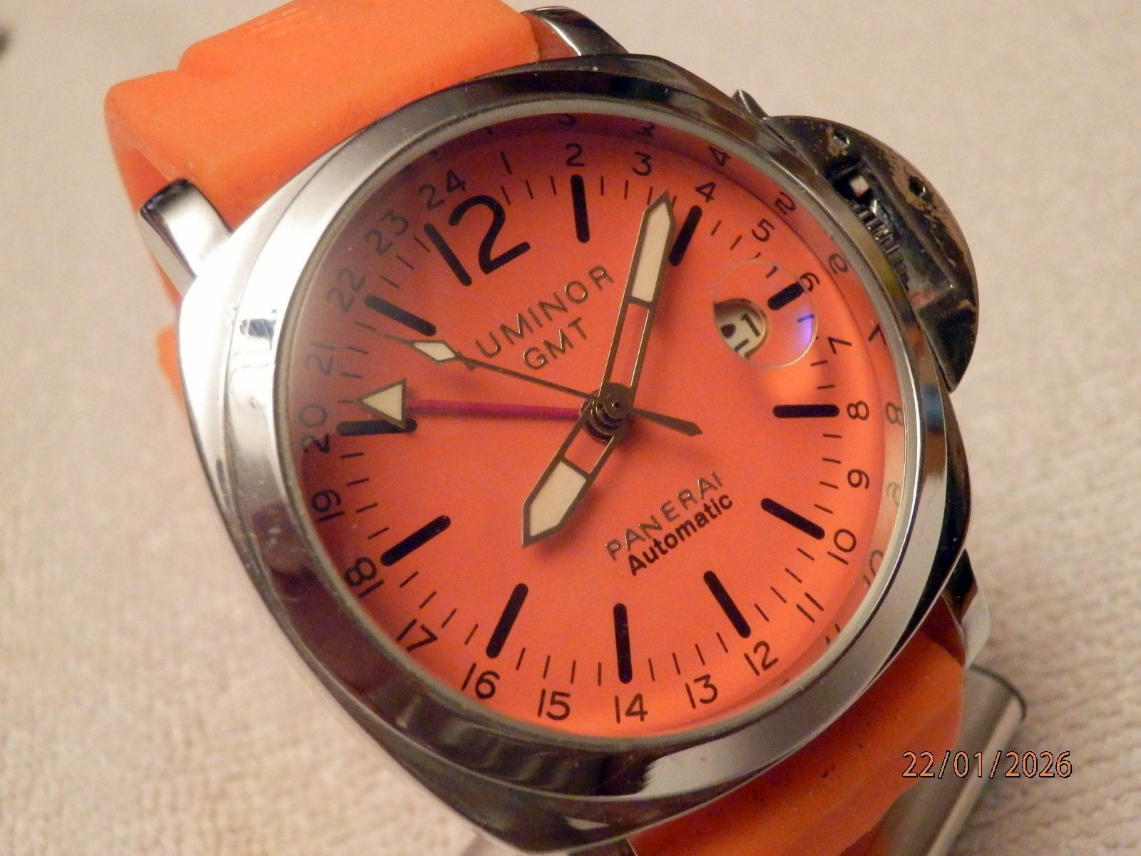 Panerai Montres: Panerai Luminor, GMT, Automatic, Datum, Kronenschutz, 44mm – D'occasion à Ueberstorf par dinbau