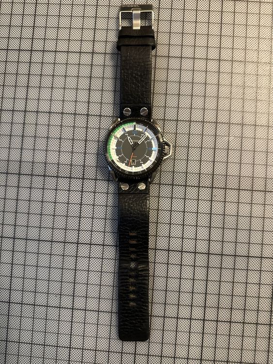 Diesel Herren Armbanduhr Edelstahl 1