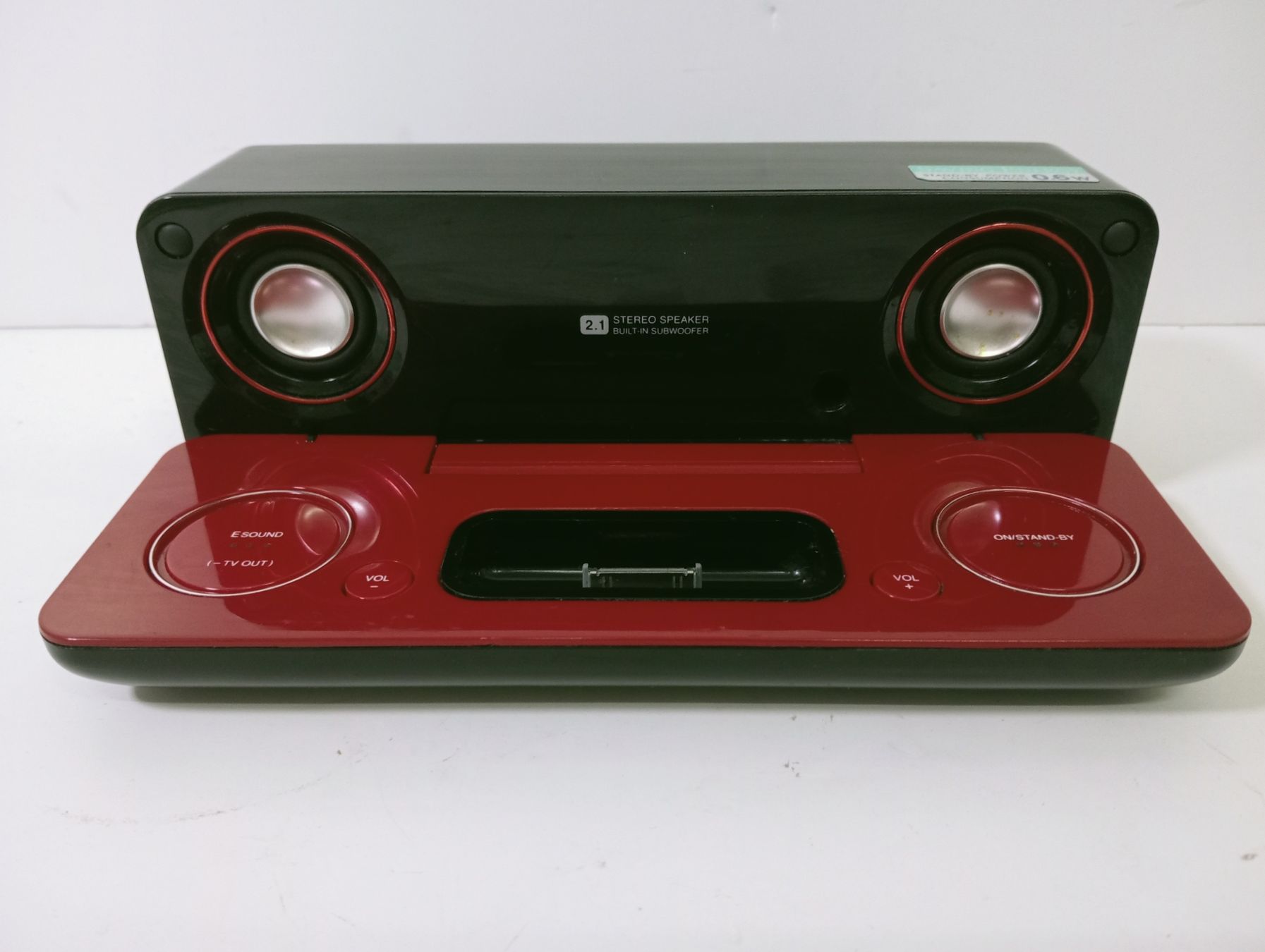 Docking station: Sharp DK-AP7 iPod iPhone Docking Station Schwarz – Usato da Allschwil venduto da Evgeniia78 7