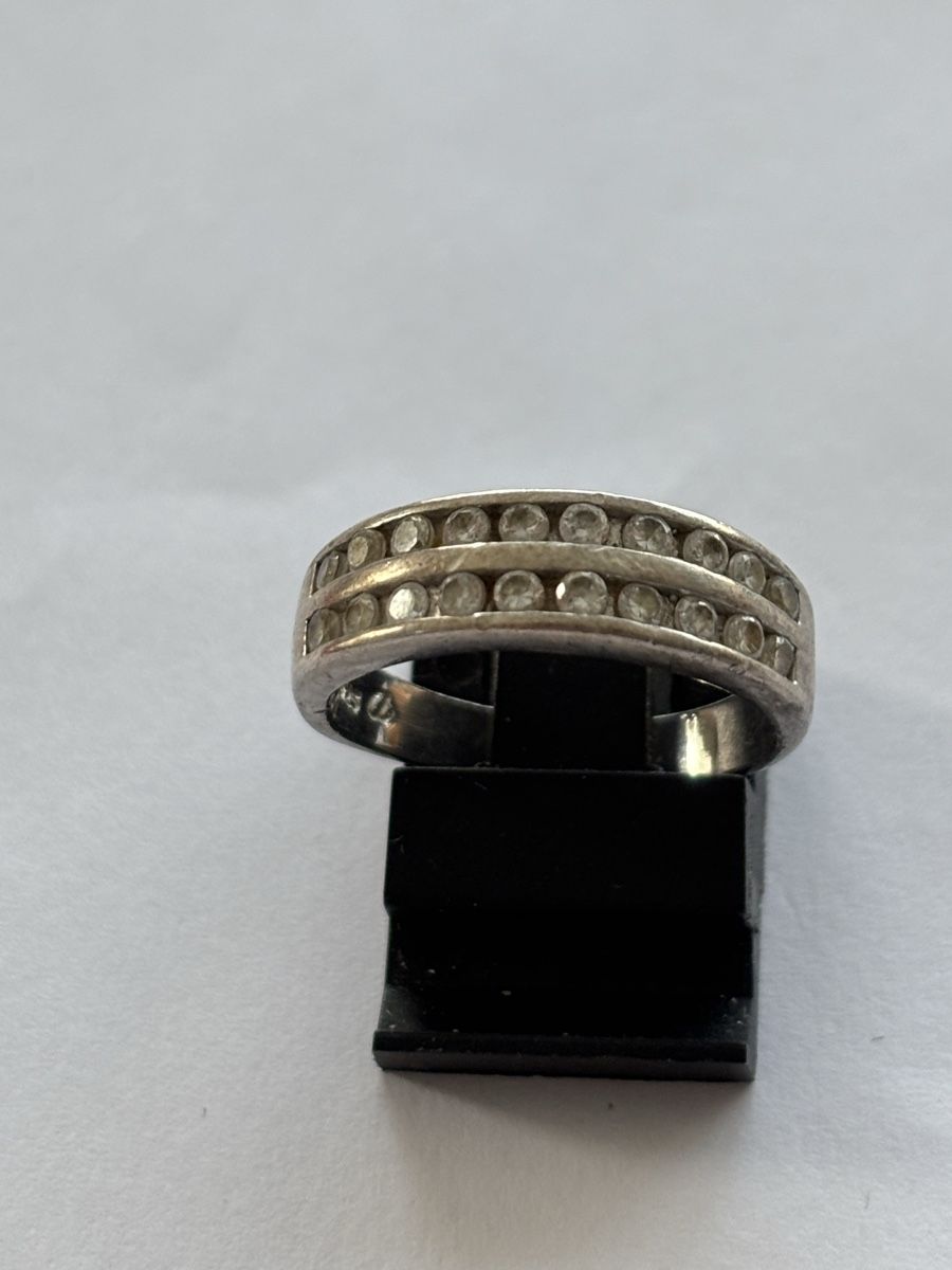 Ringe: 💎 Ring  mit Steinen, Silber 925 – Gebraucht aus Langnau am Albis von flusspflege