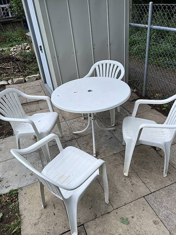 Set di tavolo e panche: Gartentisch 4 Stühle  – Usato da Kloten venduto da sal_2kb8