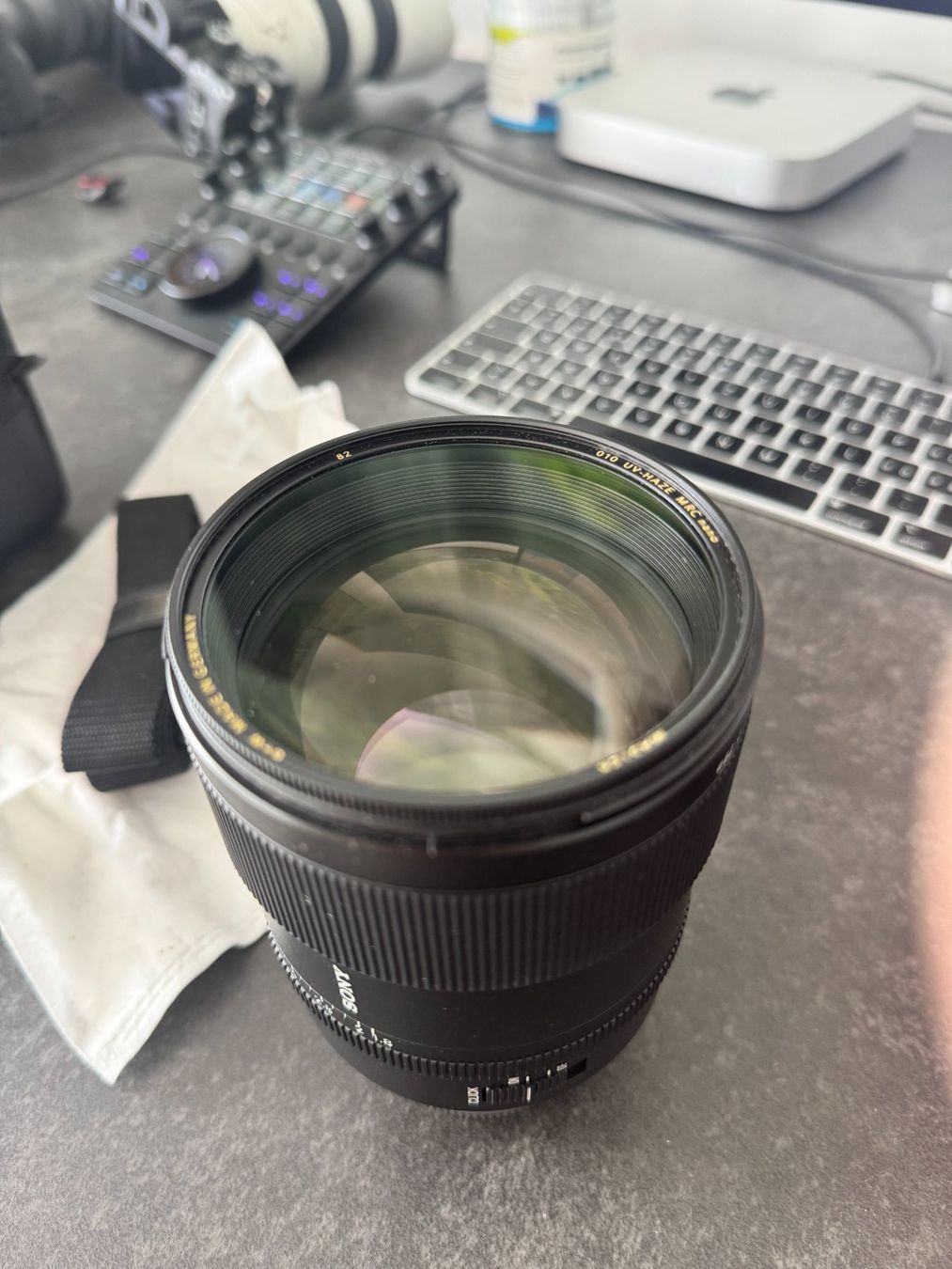 Sony Obiettivi: Sony 135 1.8 GM Objektiv mit UV Filter – Usato da Winterthur venduto da J-Keller87 1