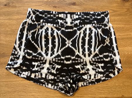 Shorts Gr. M
