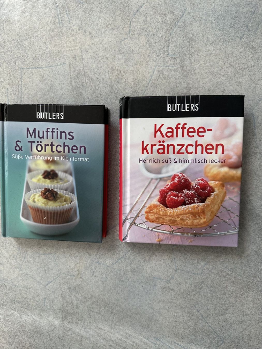 Libri: Dessertbücher 10 Stück 20.- – Nuovo (secondo la descrizione) da Oberurnen venduto da Smile58 1