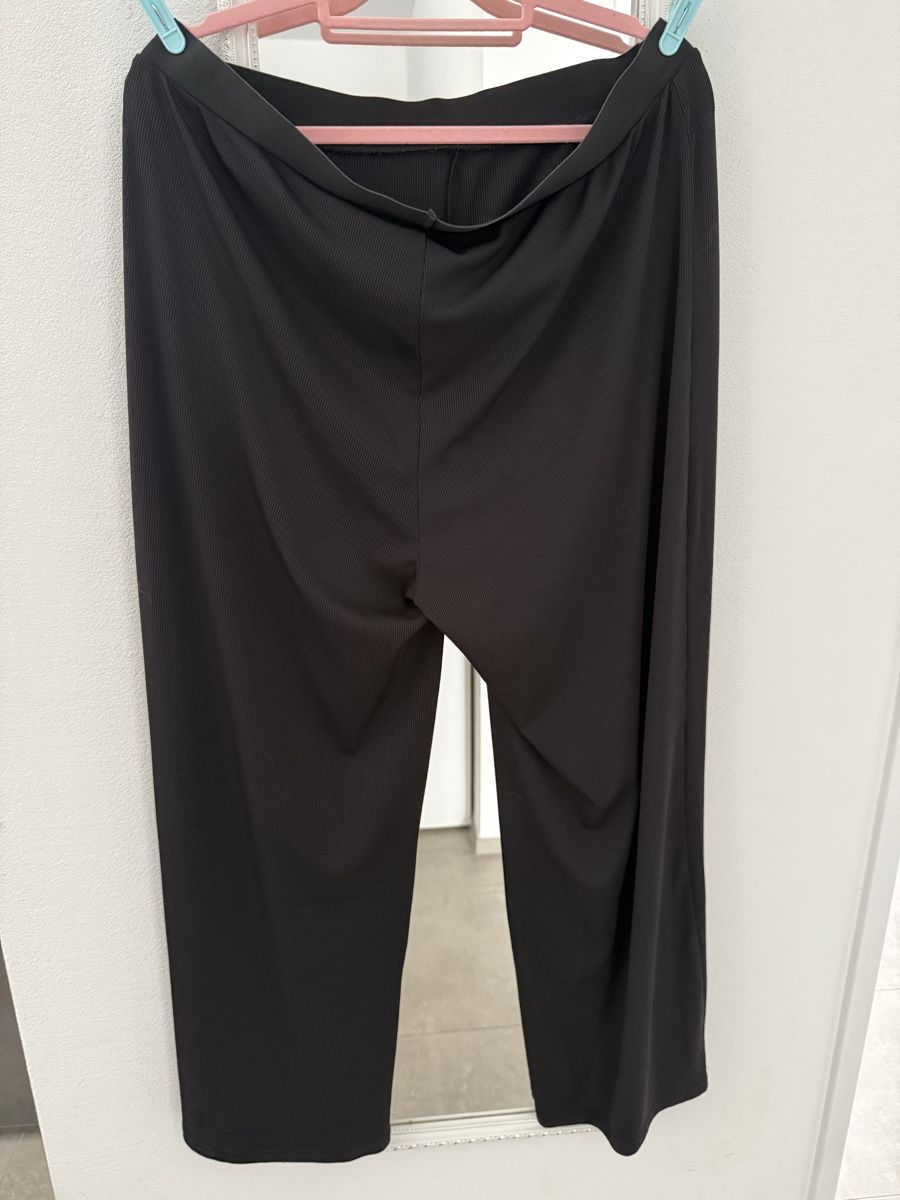 Shein Pantaloni: Schlupfhose Leicht Grösse 3XL – Usato da Pfeffikon LU venduto da pepino17 1