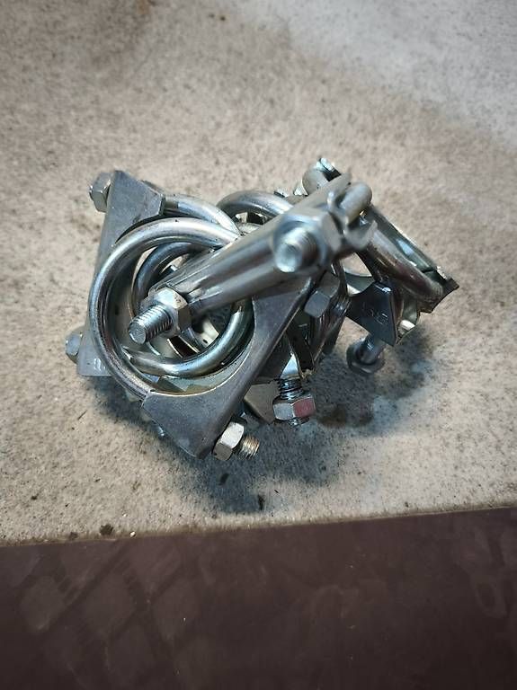 Auspuffanlagen: Auspuffschellen 8 Stück 58 mm – Gebraucht aus Zihlschlacht von rad_vvm9 1