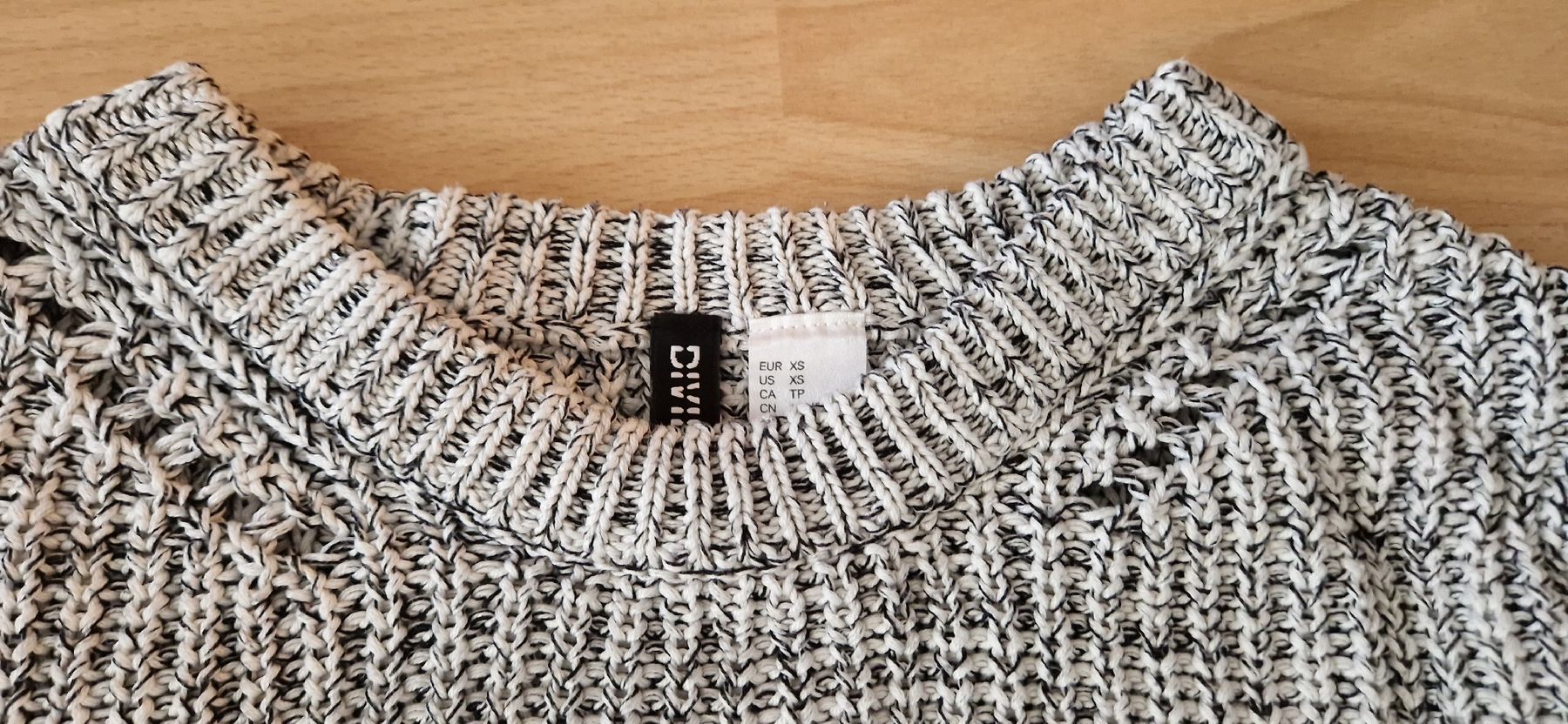 H&M Pullover & Sweatshirts: Winter Strickpullover von H&M Divided, Grösse XS – Gebraucht aus Rüfenacht BE von Loeti1992 1