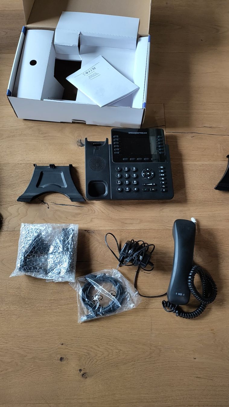 Telefoni: Grandstream GXP 2170 IP-Telefon – Usato da Kreuzlingen venduto da Benjaro 3