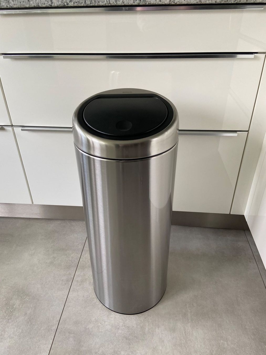 Brabantia Cestini per rifiuti: Abfalleimer Brabantia 30L – Usato da Kestenholz venduto da Burges 6