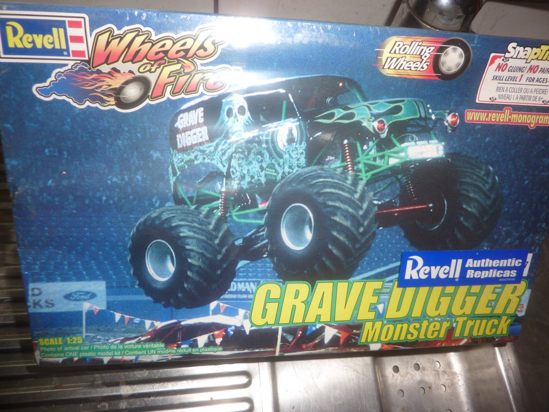 Revell Kit di modellismo & Modellini statici: MONSTER TRUCK – Nuovo e nell'imballaggio originale da Balsthal venduto da bouteliee