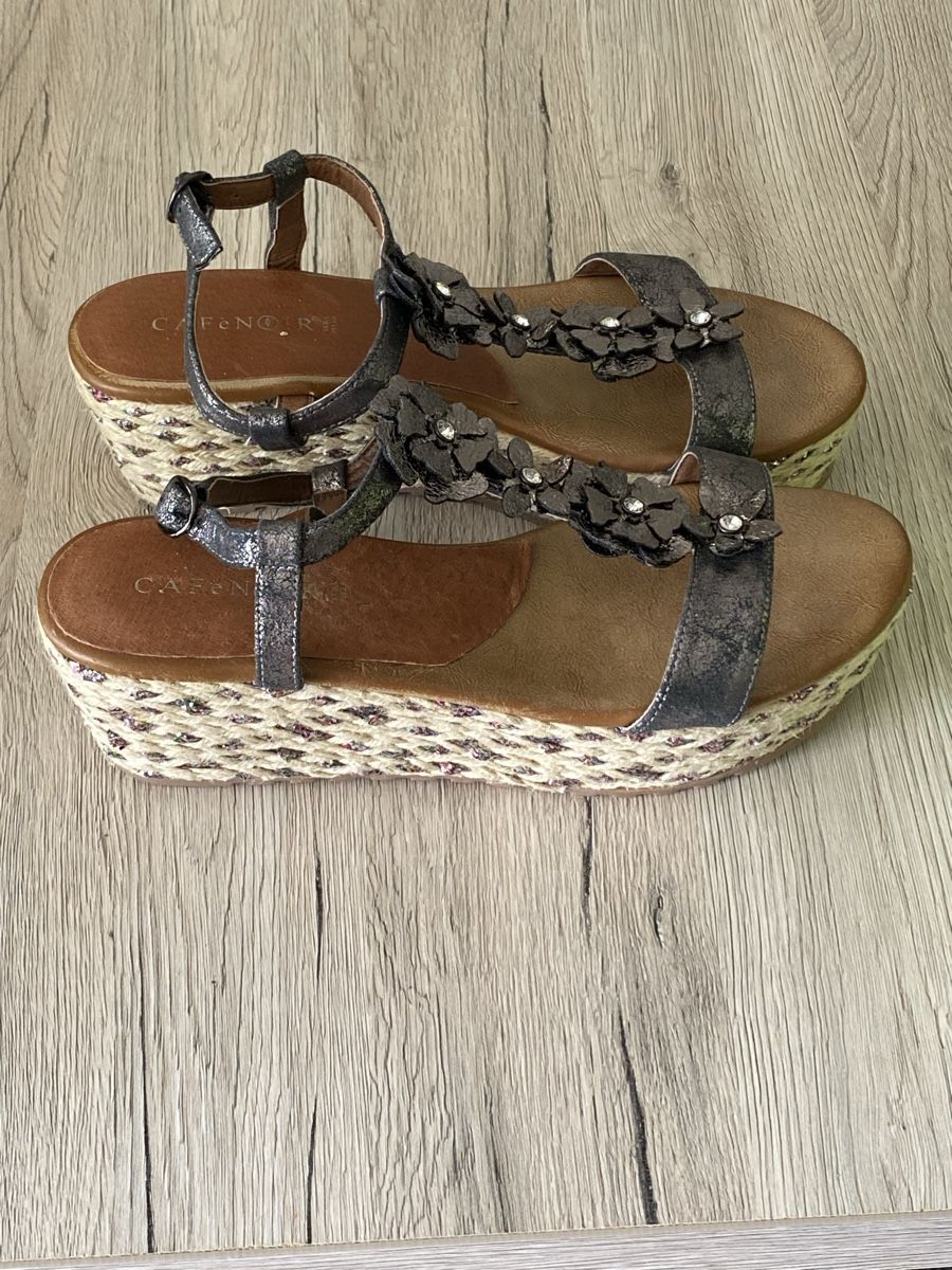 Scarpe da donna: Sandalen hoch – Nuovo (secondo la descrizione) da Thun venduto da reb_qd7f 5