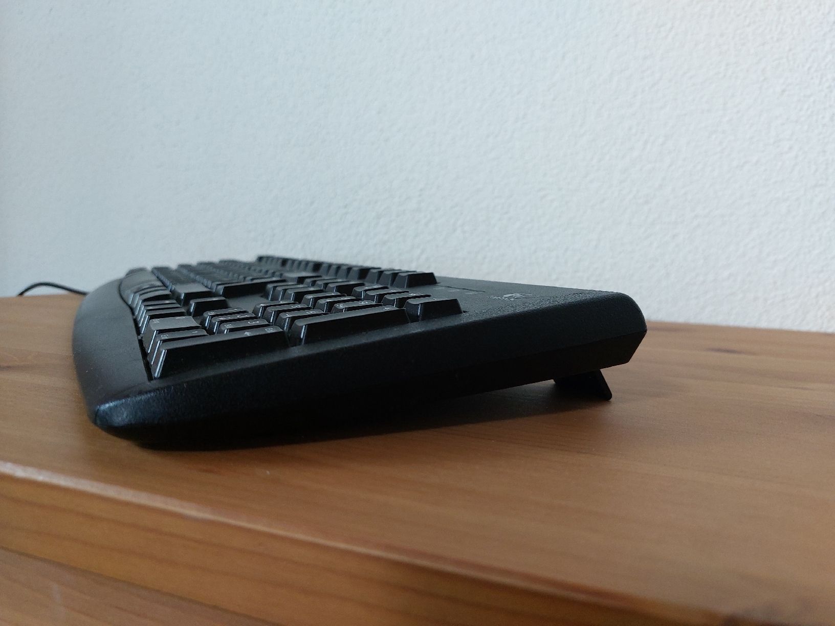 Logitech Claviers: Logitech Tastatur, Top Zustand ! – D'occasion à Effingen par roe_7mb7 1