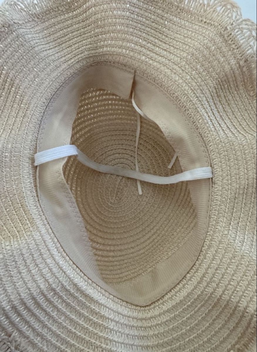 Autres vêtements garçon: Kinder Sonnenhut Stroh mit Pompons Grösse 52 – Neuf (Voir description) à Freidorf TG par nad_fxh7 1
