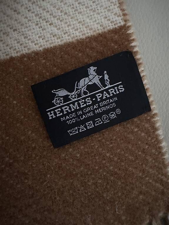 Hermès Coperte: Hermès Plaid Brides de Gala – Usato da Giubiasco venduto da mat_n8k5 1