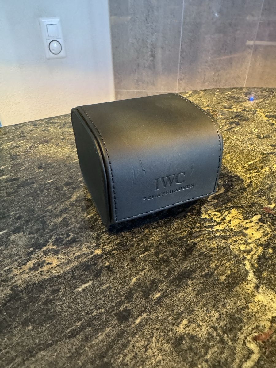 Boîtes de montres: IWC Uhrenbox – D'occasion à Oberrüti par HotRod1932 1
